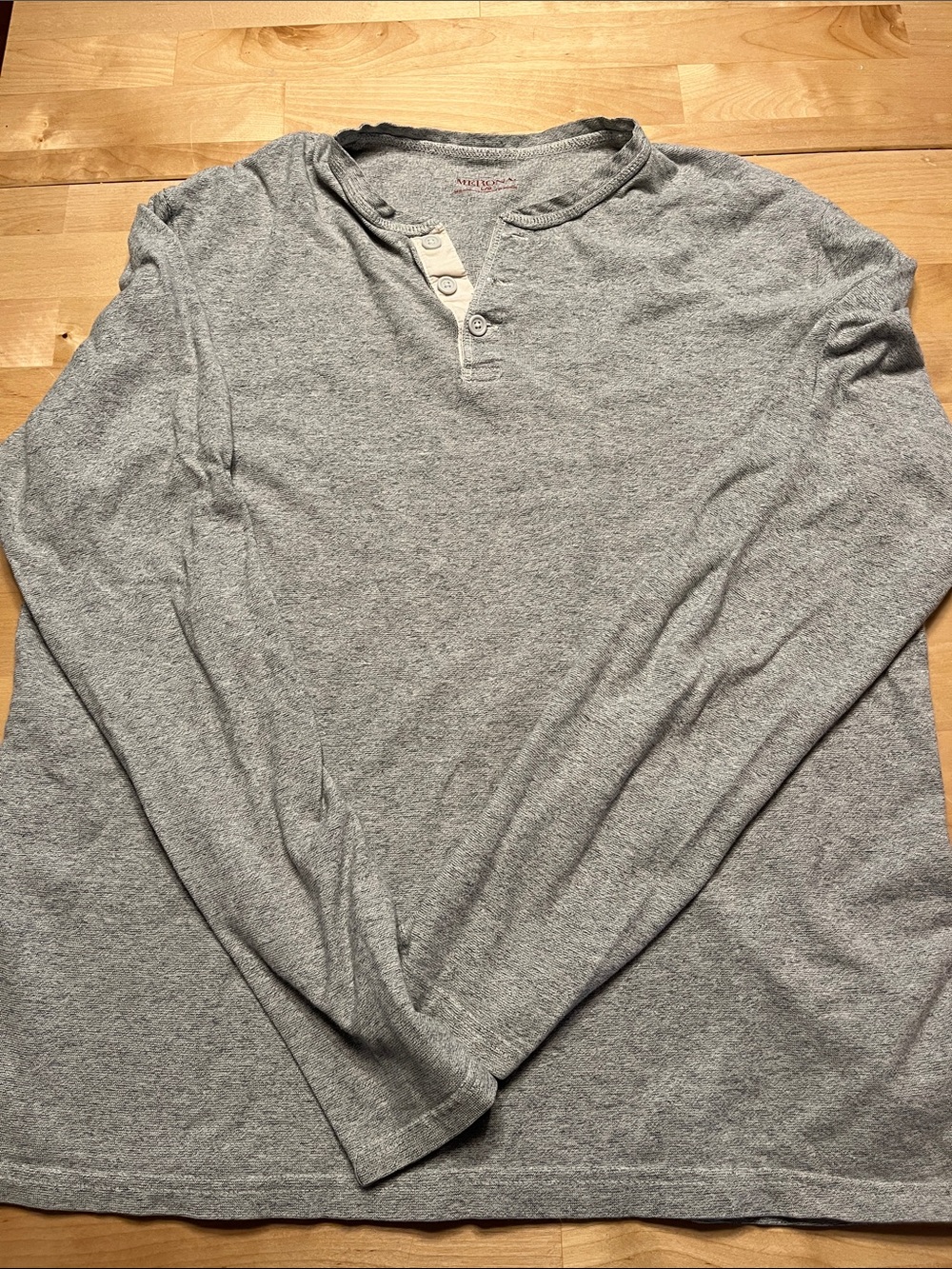 Men’s merona long sleeve Henley size L